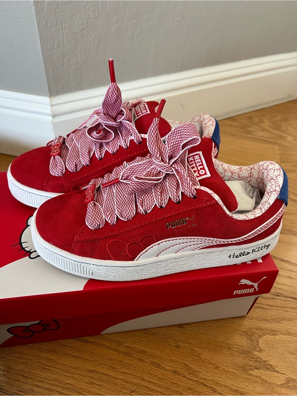 Hello Kitty x Puma Suede XL Red Bow (7.5, Women’s) - Picture 2 of 8